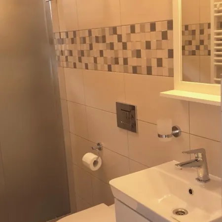 Na Sklepě U Procházků Apartmán Pouzdrany