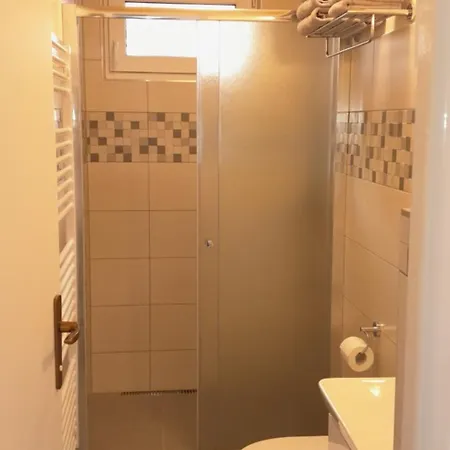 Apartment Na Sklepe U Prochazku Pouzdrany